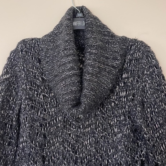 Sweater - Picture 3 of 7